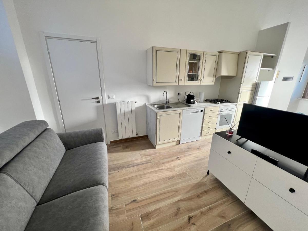 Casa Giulio - A Due Passi Dal Centro Appartement Turijn Buitenkant foto