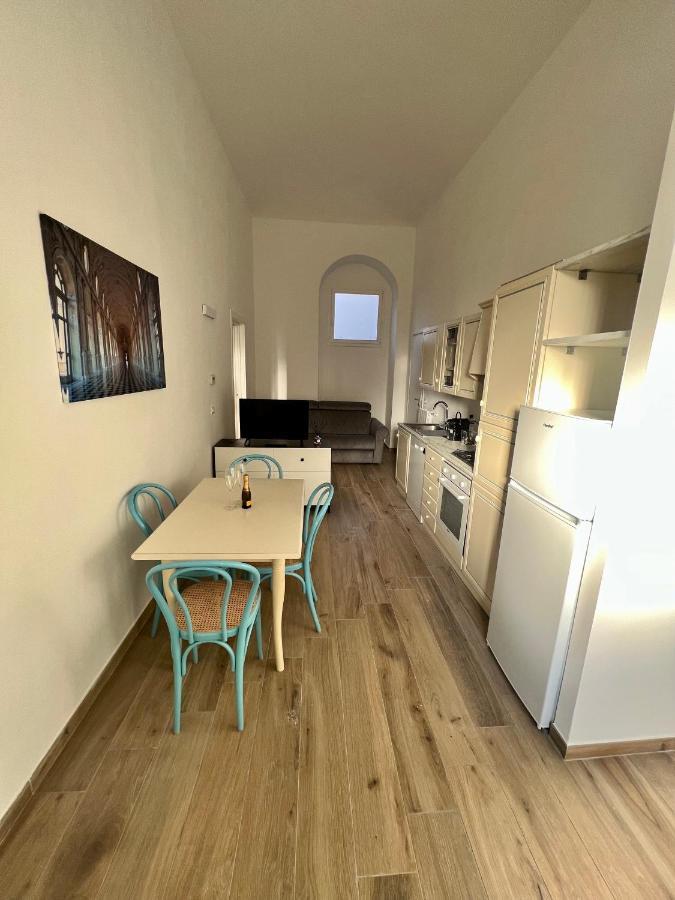 Casa Giulio - A Due Passi Dal Centro Appartement Turijn Buitenkant foto