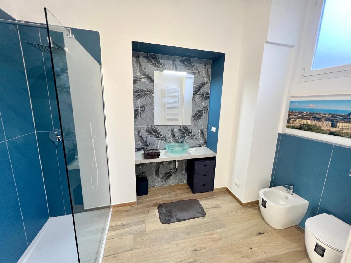 Casa Giulio - A Due Passi Dal Centro Appartement Turijn Buitenkant foto